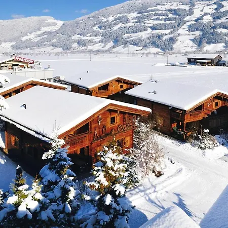 Almdorf Zillertal, בקתה פוגן